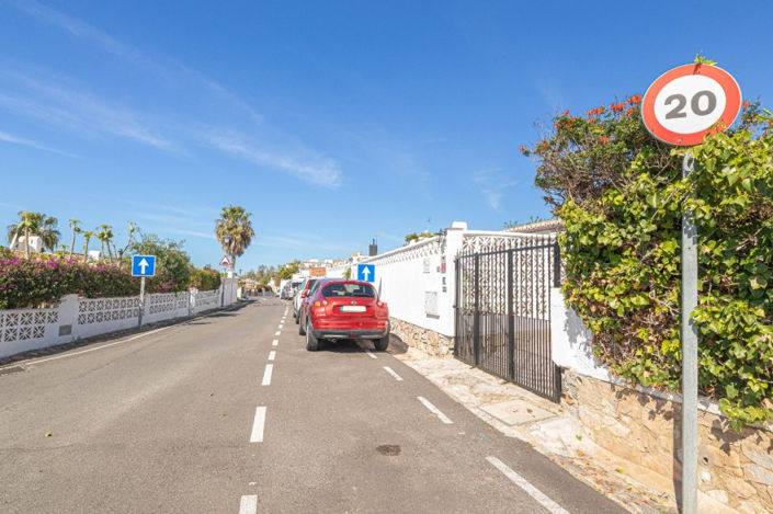 Image No.49-3 Bed Villa for sale