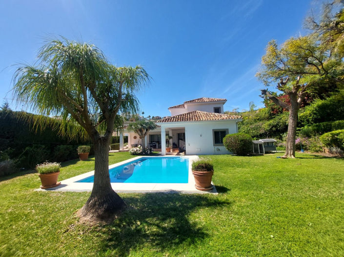 Image No.1-4 Bed Villa for sale