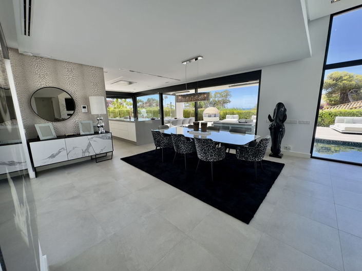 Image No.11-4 Bed Villa for sale