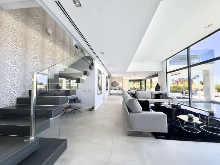 Image No.6-4 Bed Villa for sale