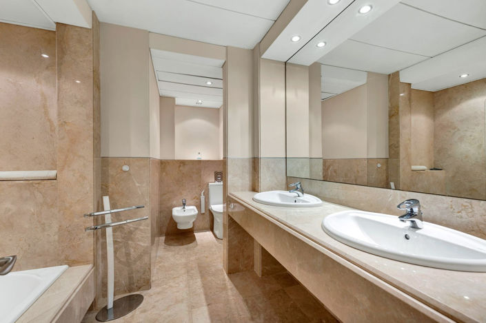 Image No.27-3 Bed Apartment for sale