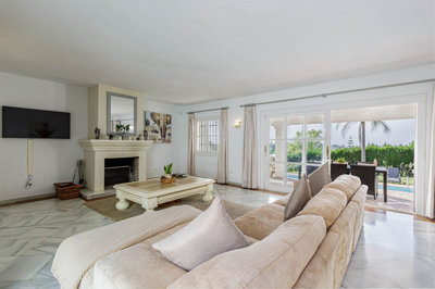 6-241328e1bcc9c0d8ce1222beb6c967a8