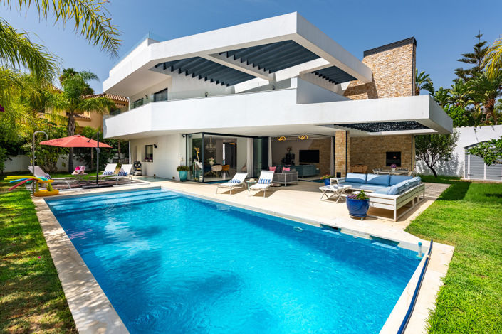Image No.1-Villa de 5 chambres à vendre à Nueva Andalucia