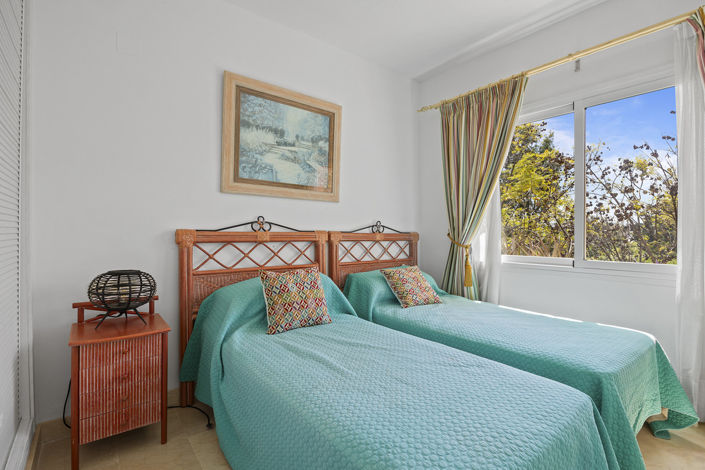 Image No.18-4 Bed Apartment for sale