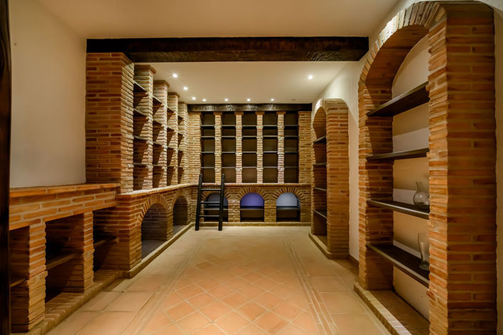 Image No.15-6 Bed Villa for sale