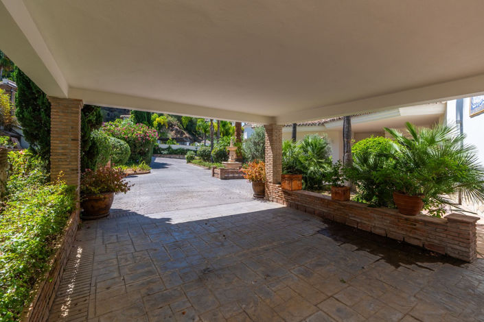 Image No.23-6 Bed Villa for sale