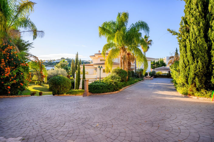 Image No.25-6 Bed Villa for sale