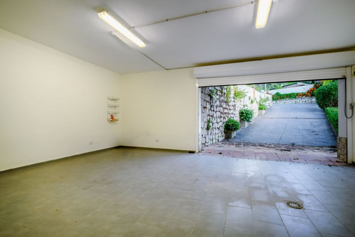 Image No.28-6 Bed Villa for sale