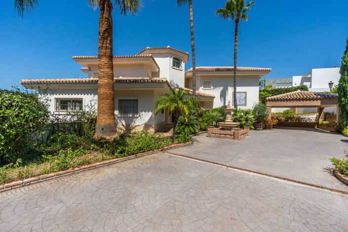 Image No.30-6 Bed Villa for sale