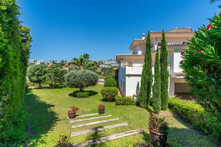 Image No.10-6 Bed Villa for sale