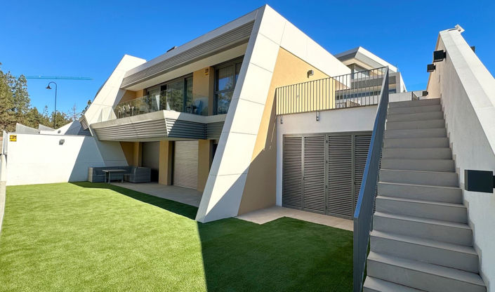 Image No.1-3 Bed Townhouse for sale