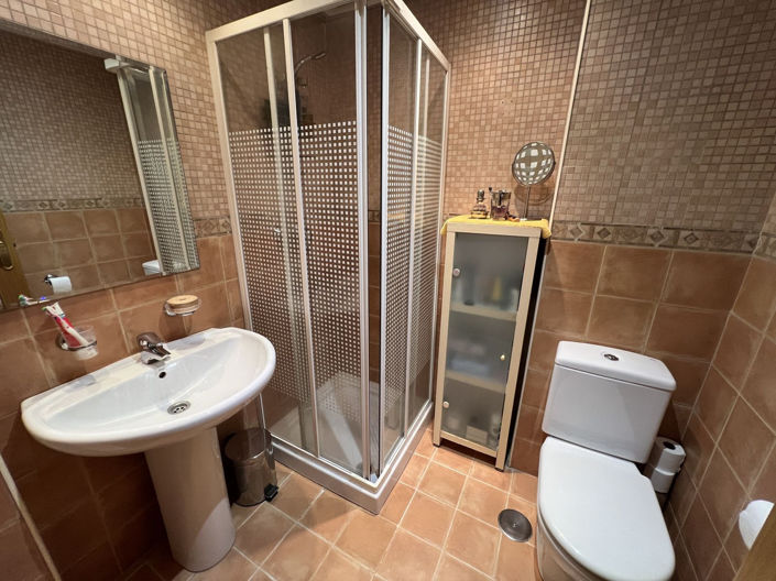 Image No.9-2 Bed Apartment for sale