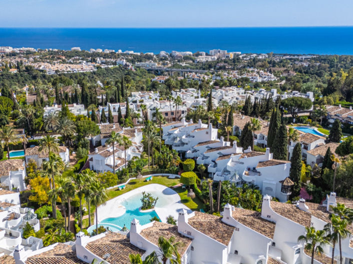 Image No.31-3 Bed Townhouse for sale