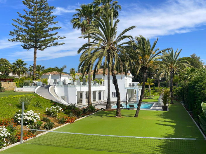 Image No.1-Villa de 10 chambres à vendre à Atalaya
