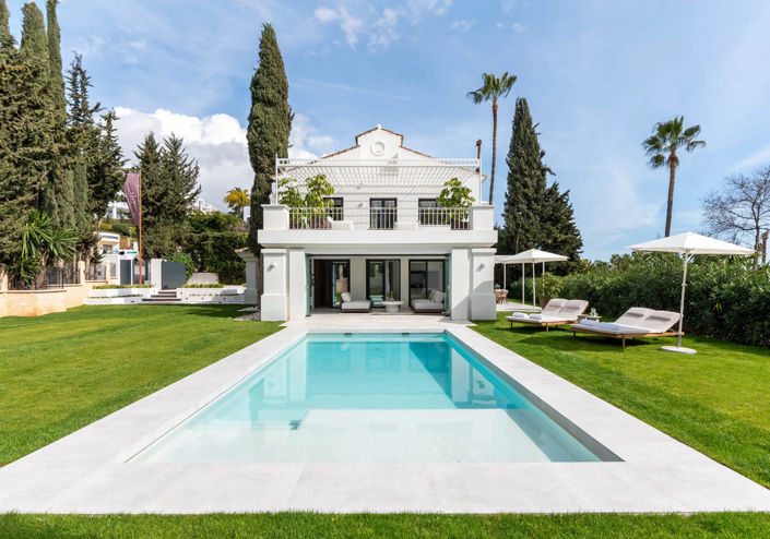 Image No.1-4 Bed Villa for sale