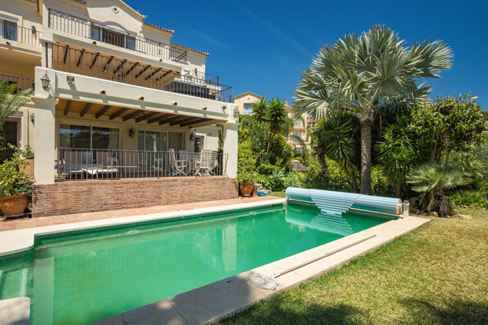 Image No.1-5 Bed Villa for sale