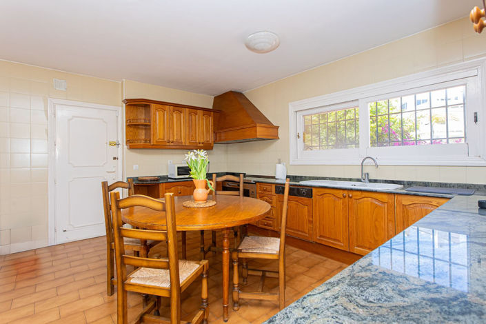 Image No.13-Villa de 8 chambres à vendre à Nueva Andalucia