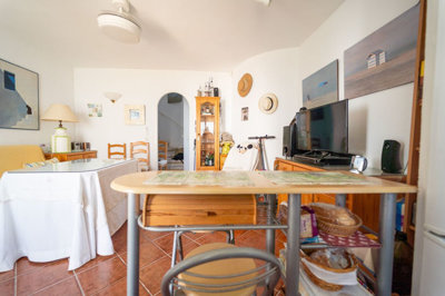 13-5fd73dea700db77384c091ca9818b1a9