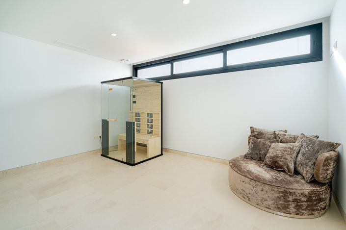 Image No.29-5 Bed Villa for sale