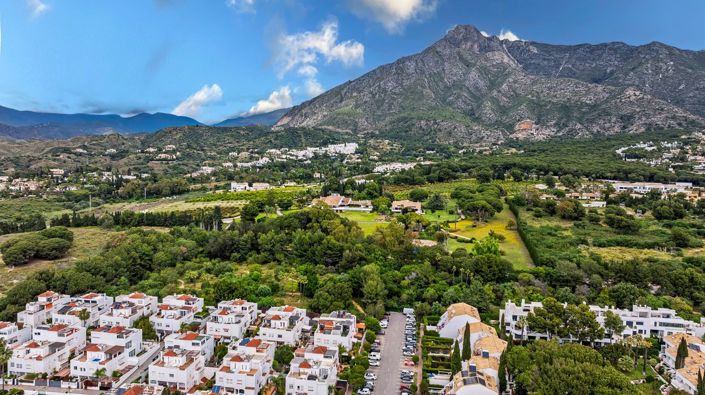 Image No.33-3 Bed Townhouse for sale