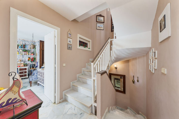 Image No.9-3 Bed Townhouse for sale