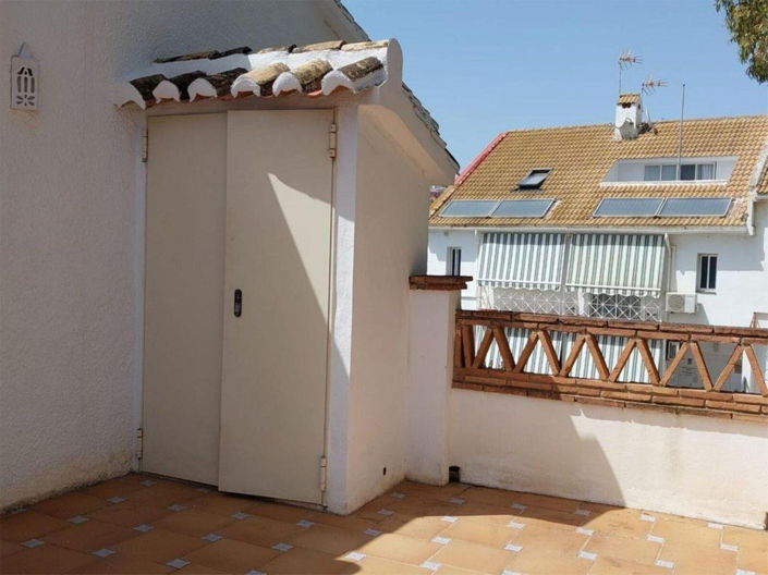 Image No.15-4 Bed Townhouse for sale