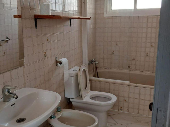 Image No.20-4 Bed Townhouse for sale