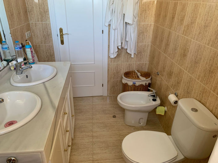 Image No.11-Appartement de 2 chambres à vendre à Calahonda