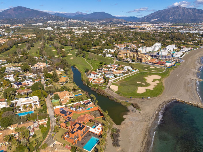 Image No.14-Villa de 4 chambres à vendre à Estepona