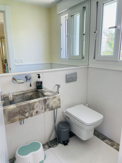 Image No.27-5 Bed Townhouse for sale