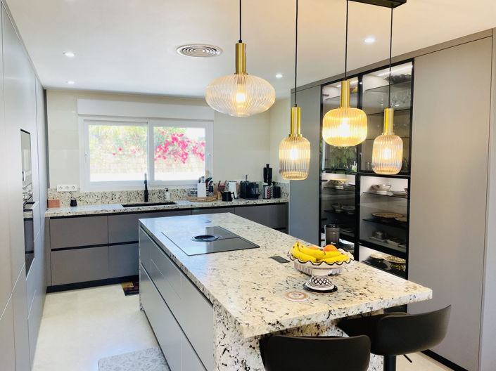 Image No.5-5 Bed Townhouse for sale