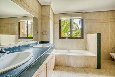 14-d70dc3102c00d7be0e872dfe1c1f86d7