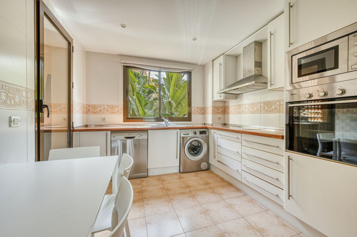 Image No.20-2 Bed Apartment for sale