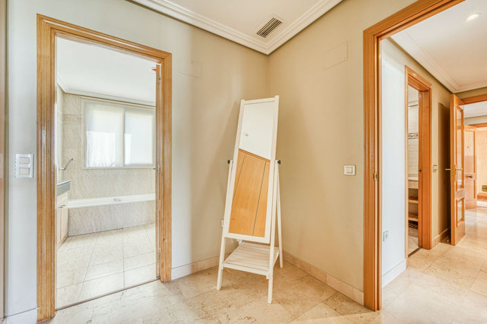 Image No.23-2 Bed Apartment for sale