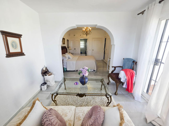 Image No.21-2 Bed Townhouse for sale