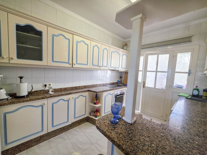 Image No.25-2 Bed Townhouse for sale