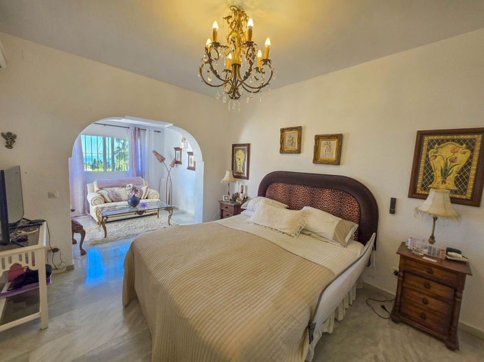 Image No.30-2 Bed Townhouse for sale