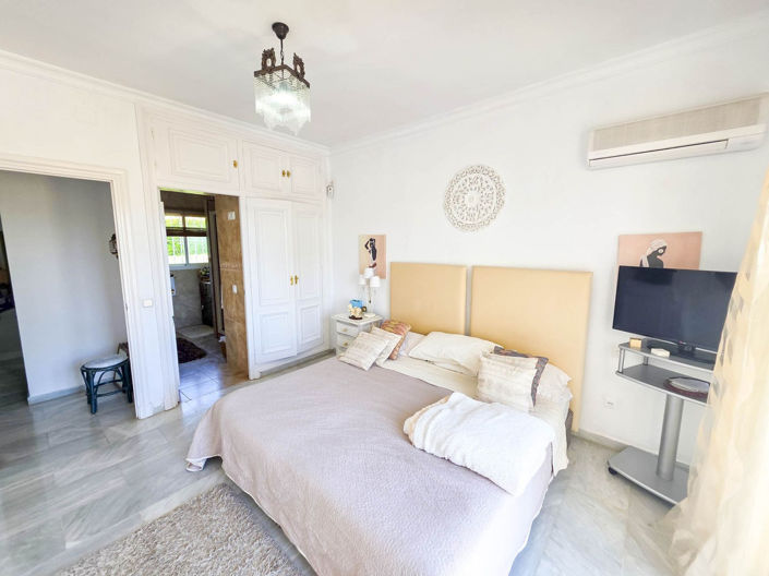 Image No.46-2 Bed Townhouse for sale