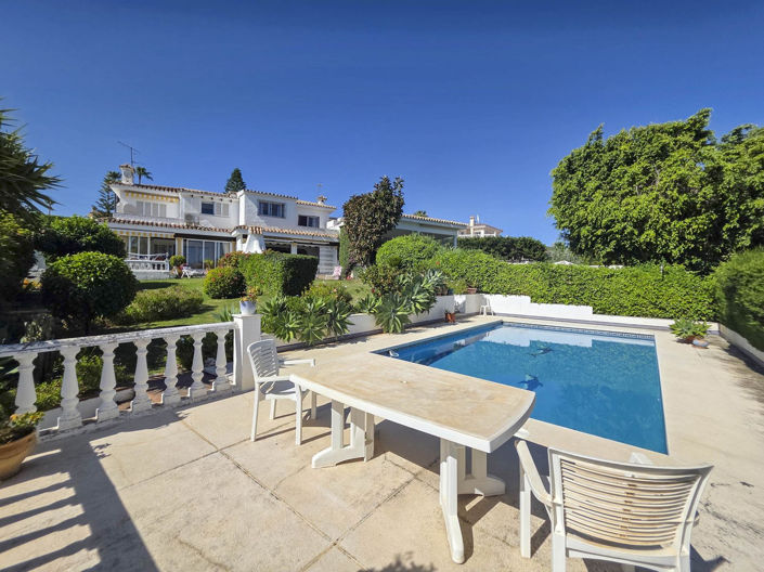 Image No.8-2 Bed Townhouse for sale