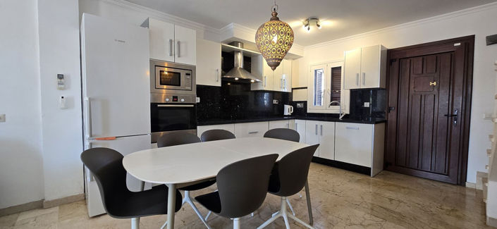 Image No.3-3 Bed Townhouse for sale