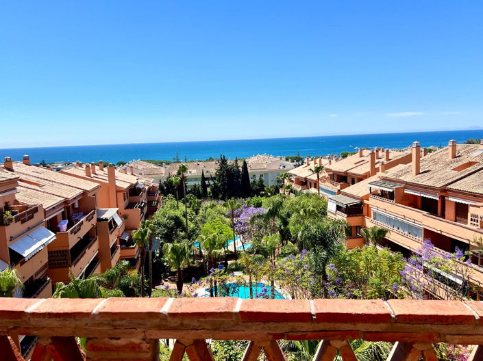 Image No.1-3 Bed Apartment for sale