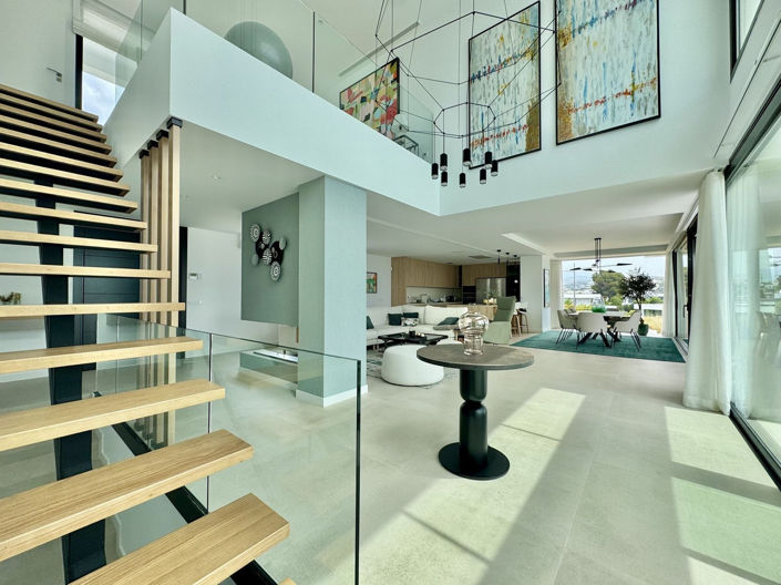 Image No.20-6 Bed Villa for sale