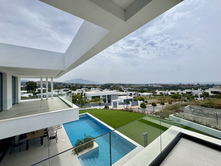 Image No.28-6 Bed Villa for sale