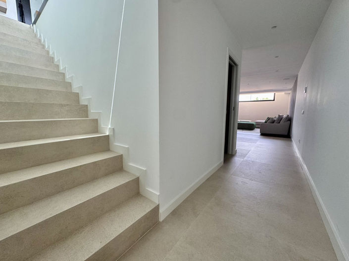 Image No.34-6 Bed Villa for sale