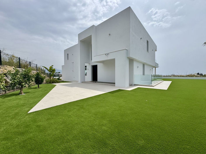 Image No.44-6 Bed Villa for sale