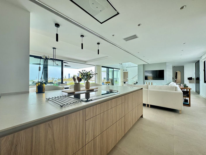 Image No.5-6 Bed Villa for sale