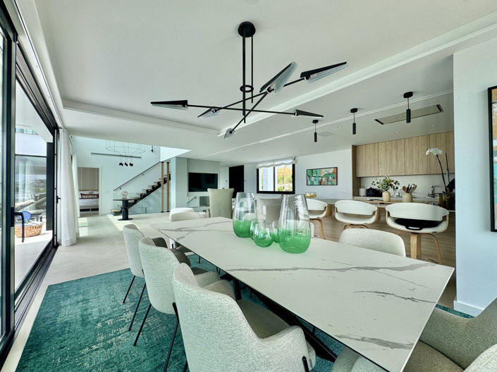 Image No.8-6 Bed Villa for sale