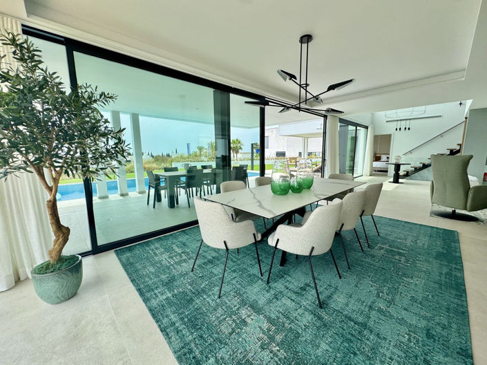 Image No.9-6 Bed Villa for sale