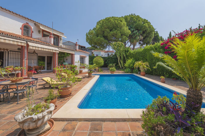 Image No.1-3 Bed Villa for sale