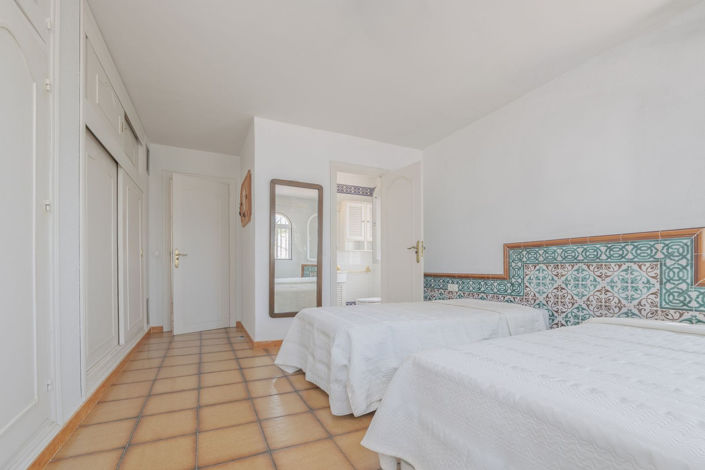 Image No.24-3 Bed Villa for sale